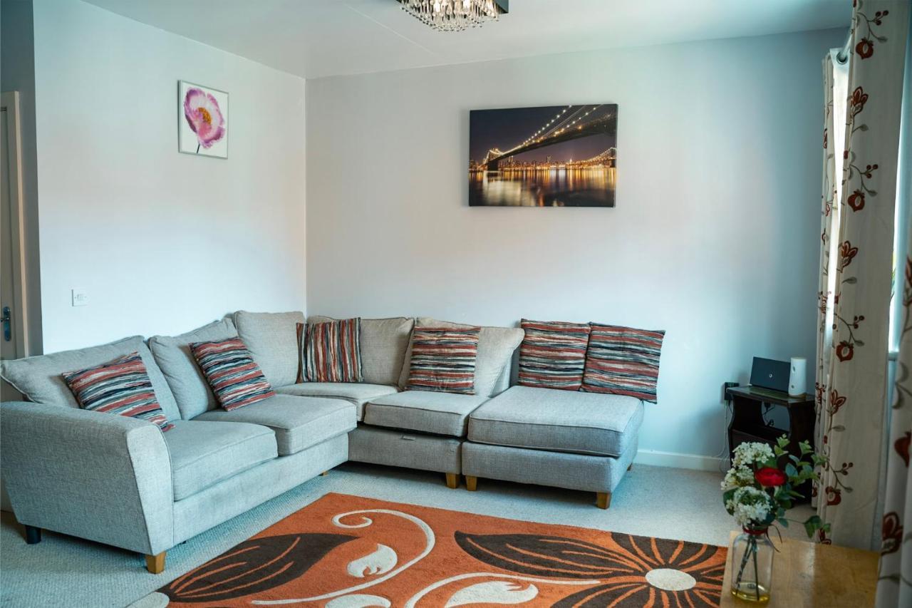 Millward Homes Bletchley Bagian luar foto